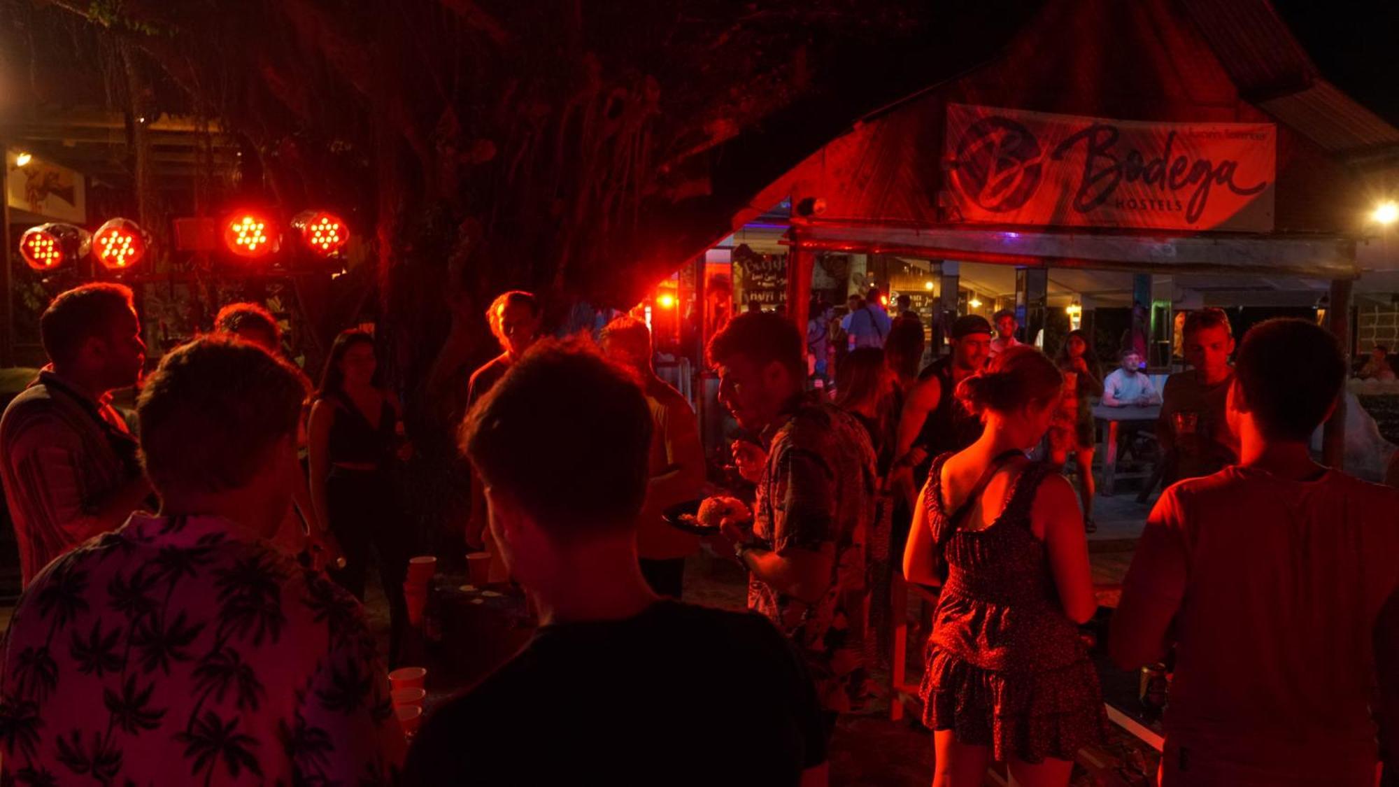 Bodega Koh Pha Ngan Pool Hostel Baan Tai Buitenkant foto